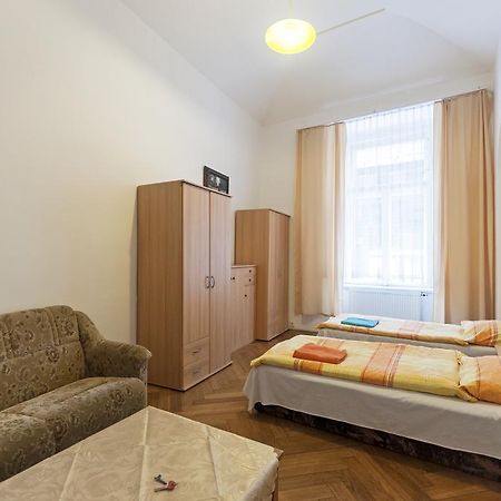 Gallery Hostel ปราก ภายนอก รูปภาพ