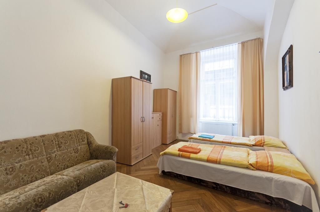 Gallery Hostel ปราก ภายนอก รูปภาพ