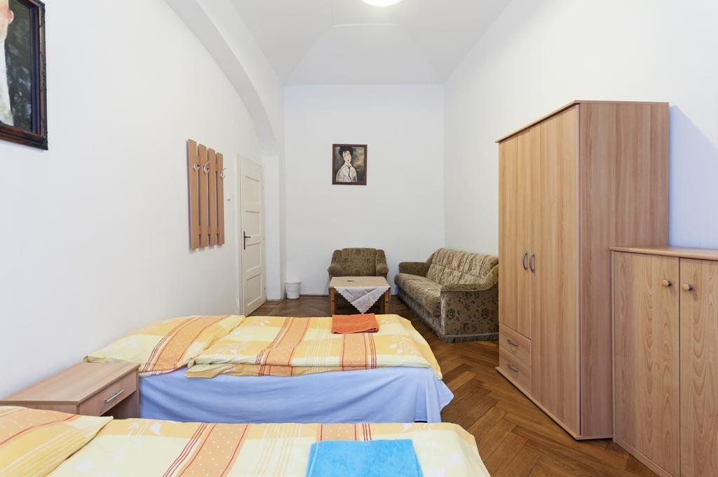 Gallery Hostel ปราก ภายนอก รูปภาพ